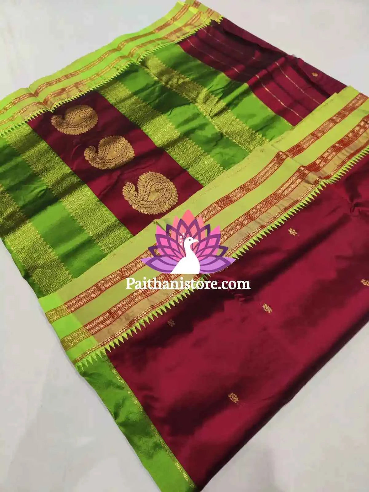 Beautiful Narayan Peth Paithani Saree