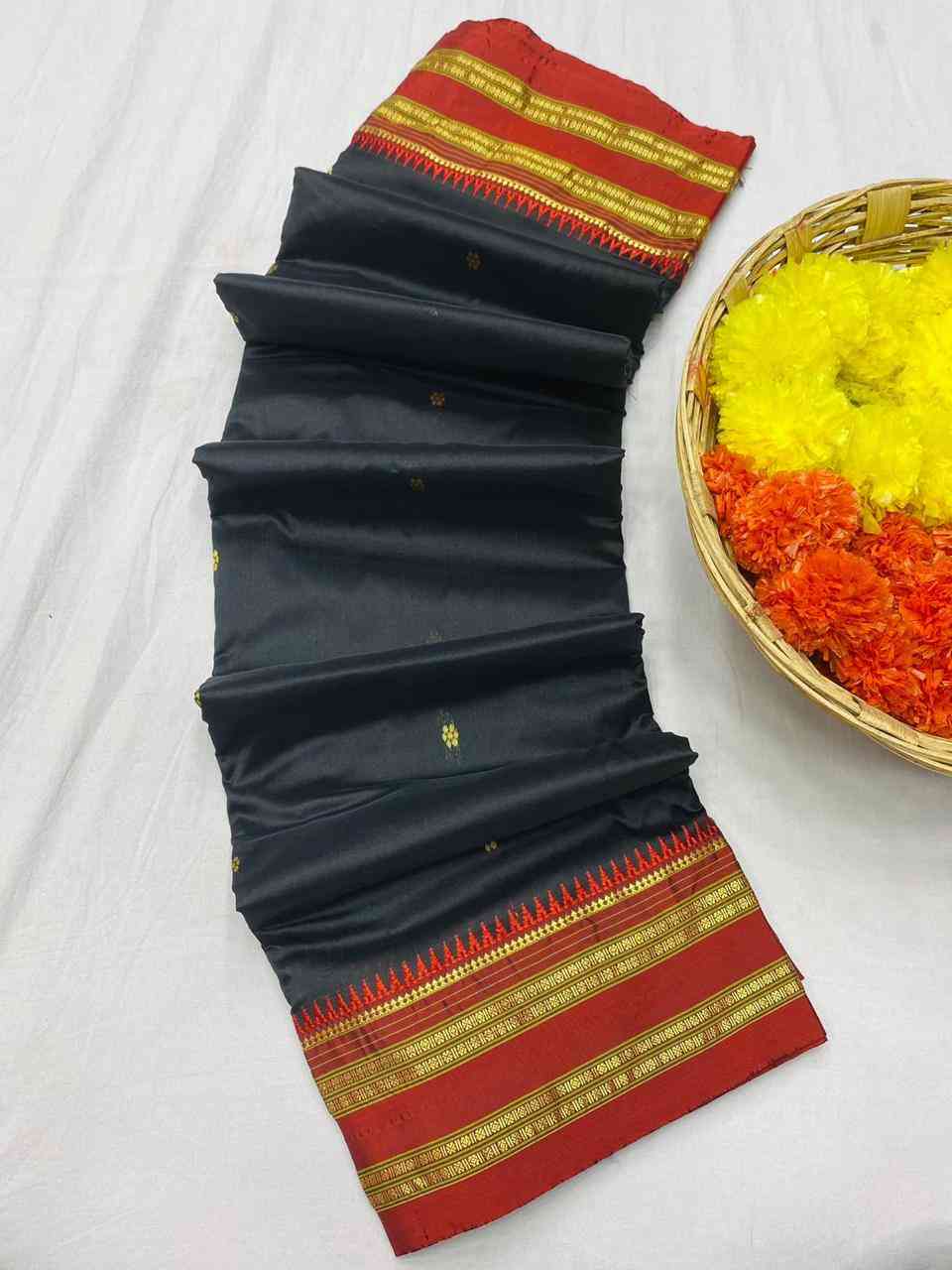 Black with Red Narayan Peth Paithani Saree - Paithanistore