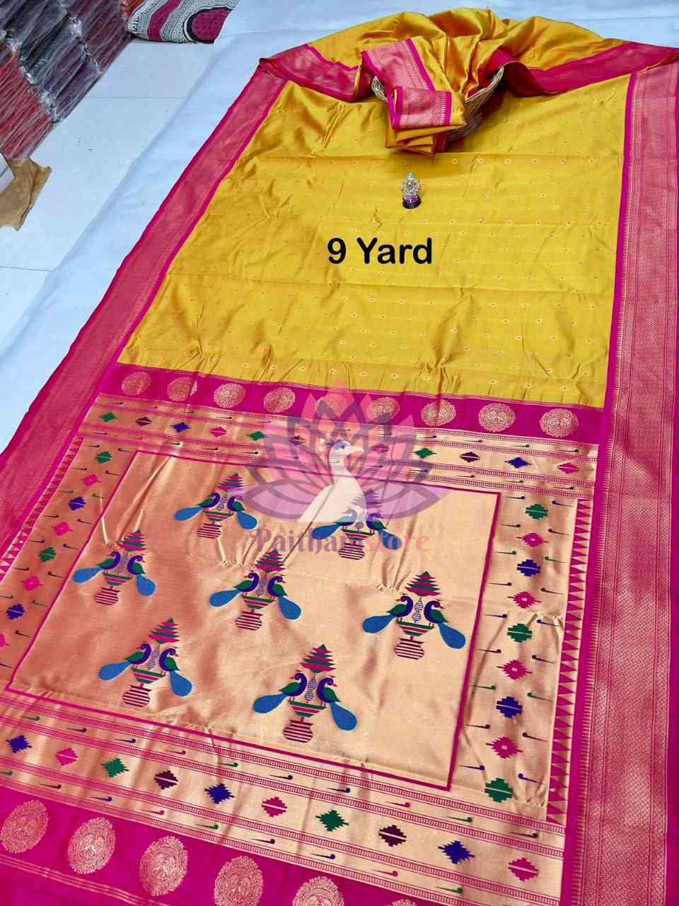 Elegant Traditional Nauvari Paithani Saree with Meena Butti - Soft Tana Silk 9 Yard Saree - Paithanistore