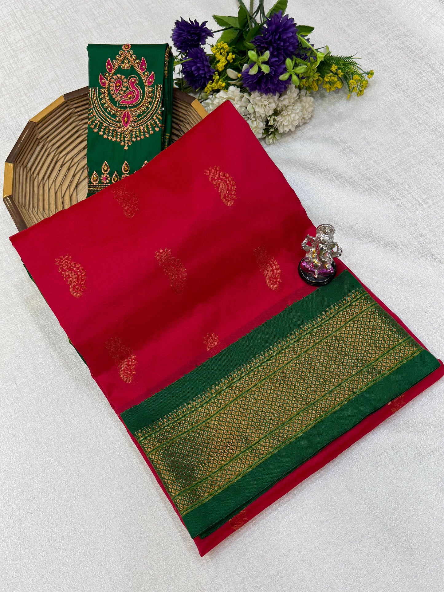 Beautiful Nath Saree with Designer Pallu