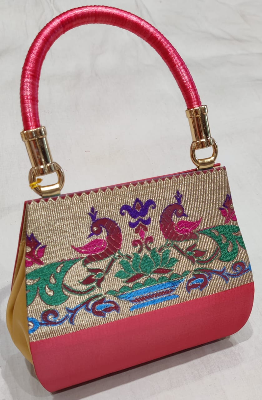 Designer Purses for the Modern Woman: Empower Your Style - Paithanistore