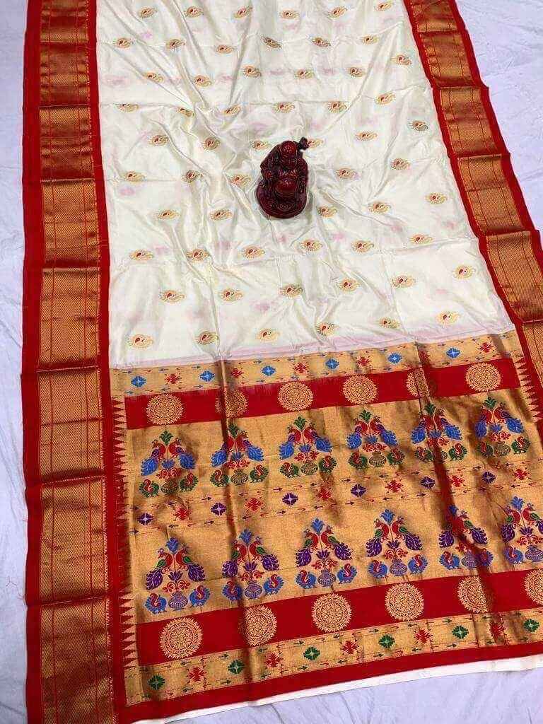White Kadiyal Maharani Paithani