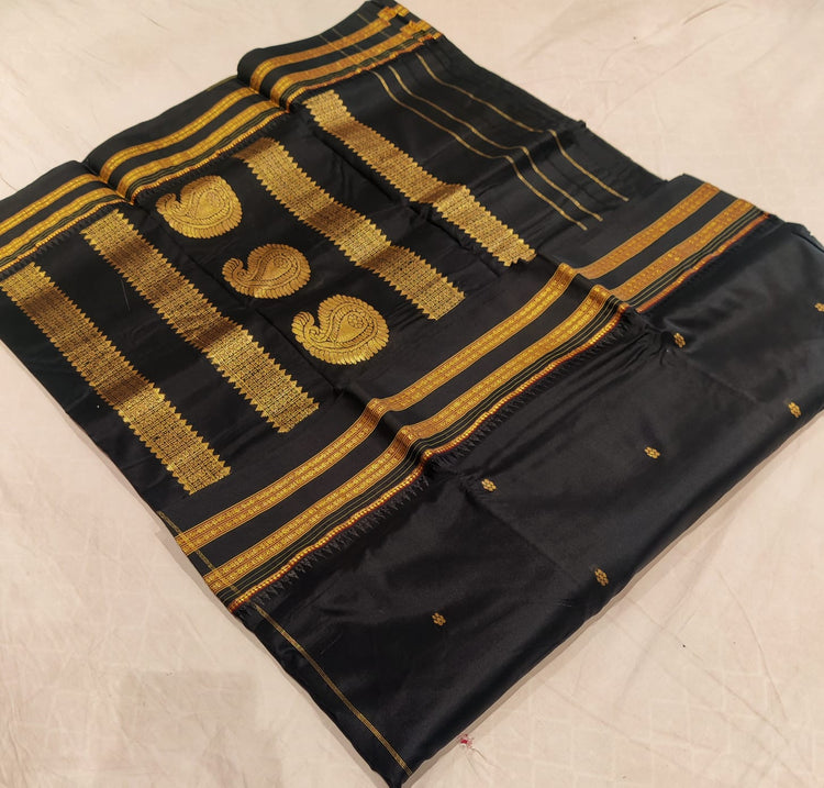 Narayan Peth Saree