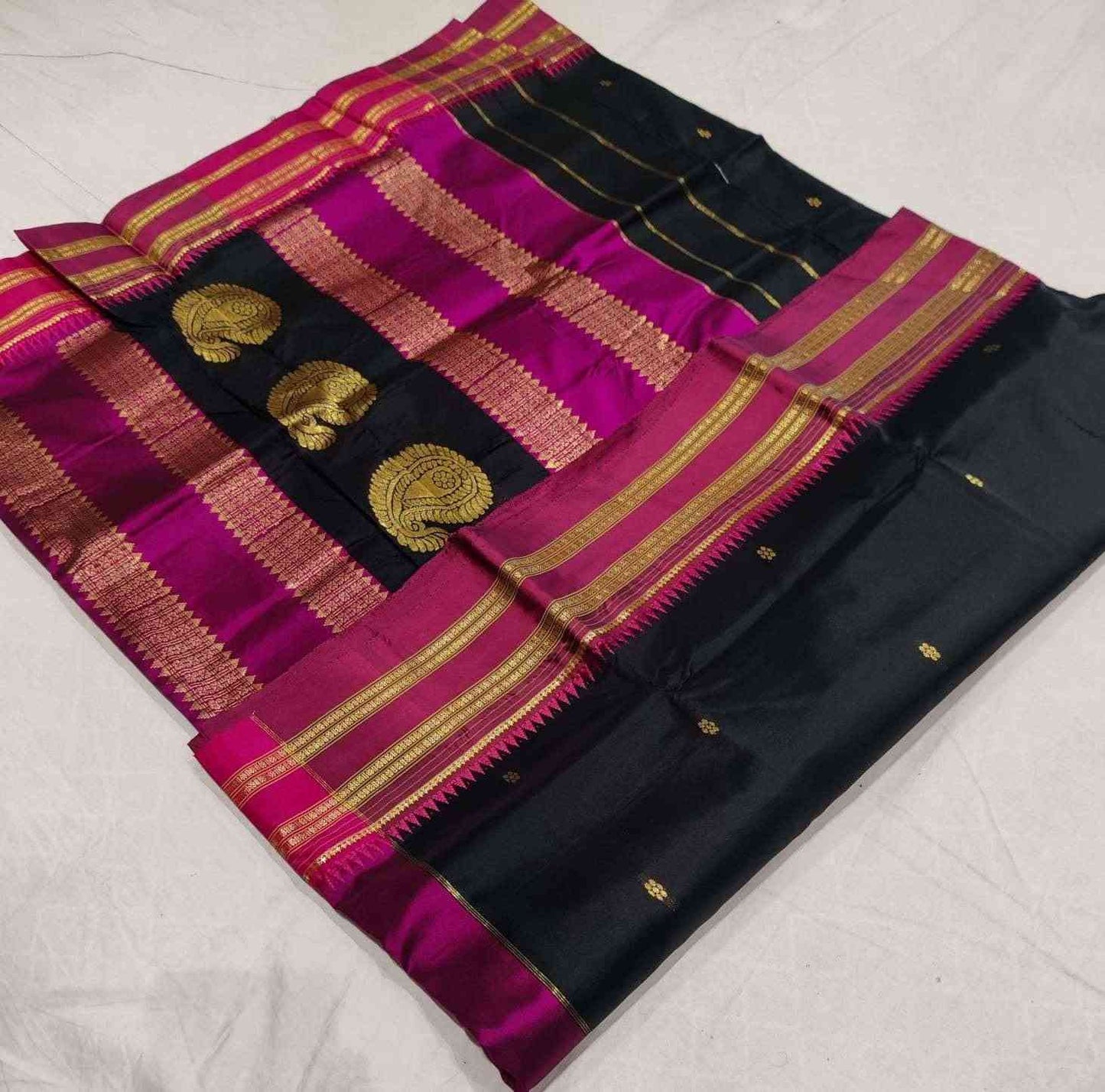 Black with Pink Narayan Peth Paithani Saree