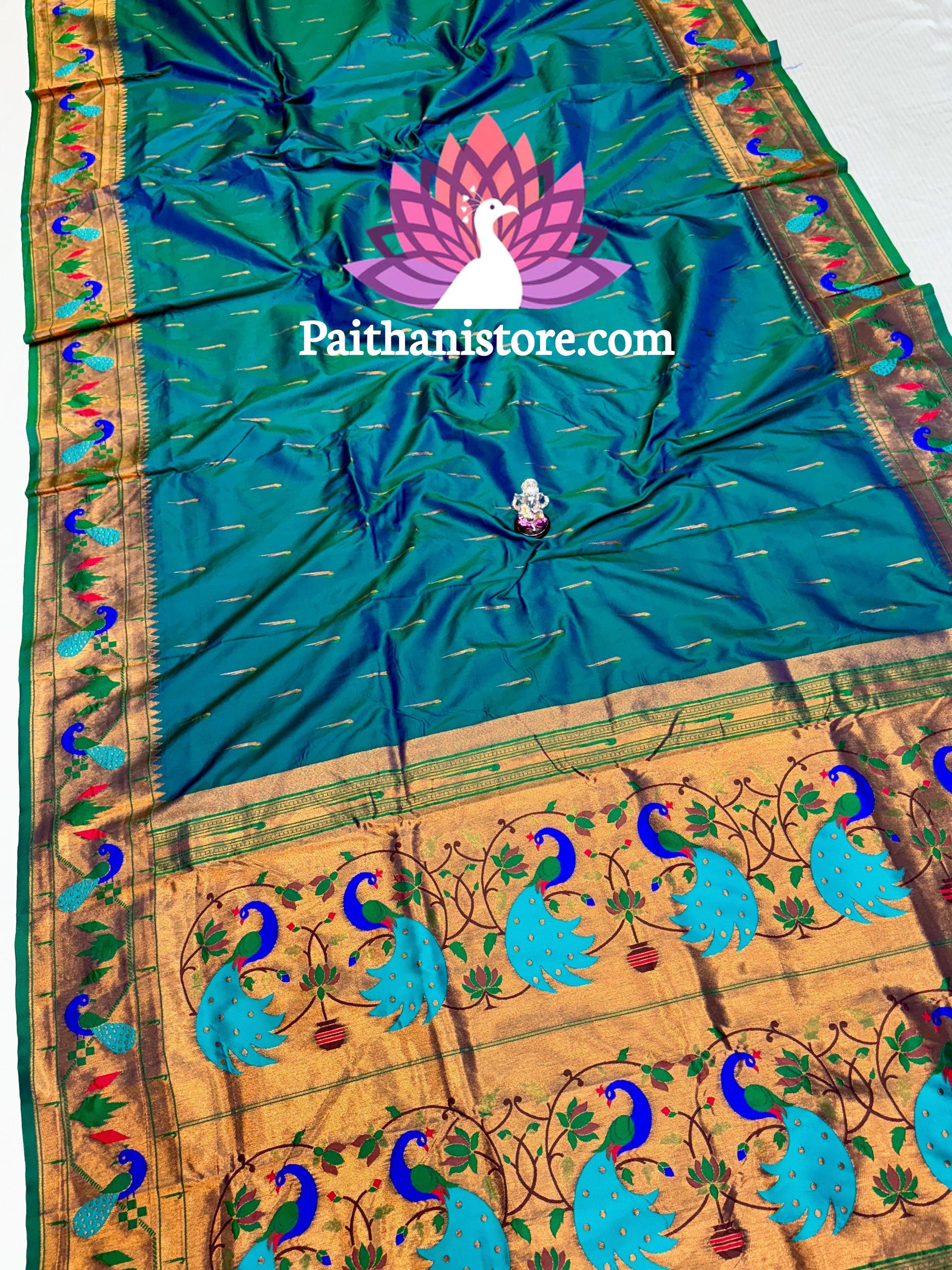 Beautiful Peacock Pallu Brocade Paithani Saree — Detail Close-up