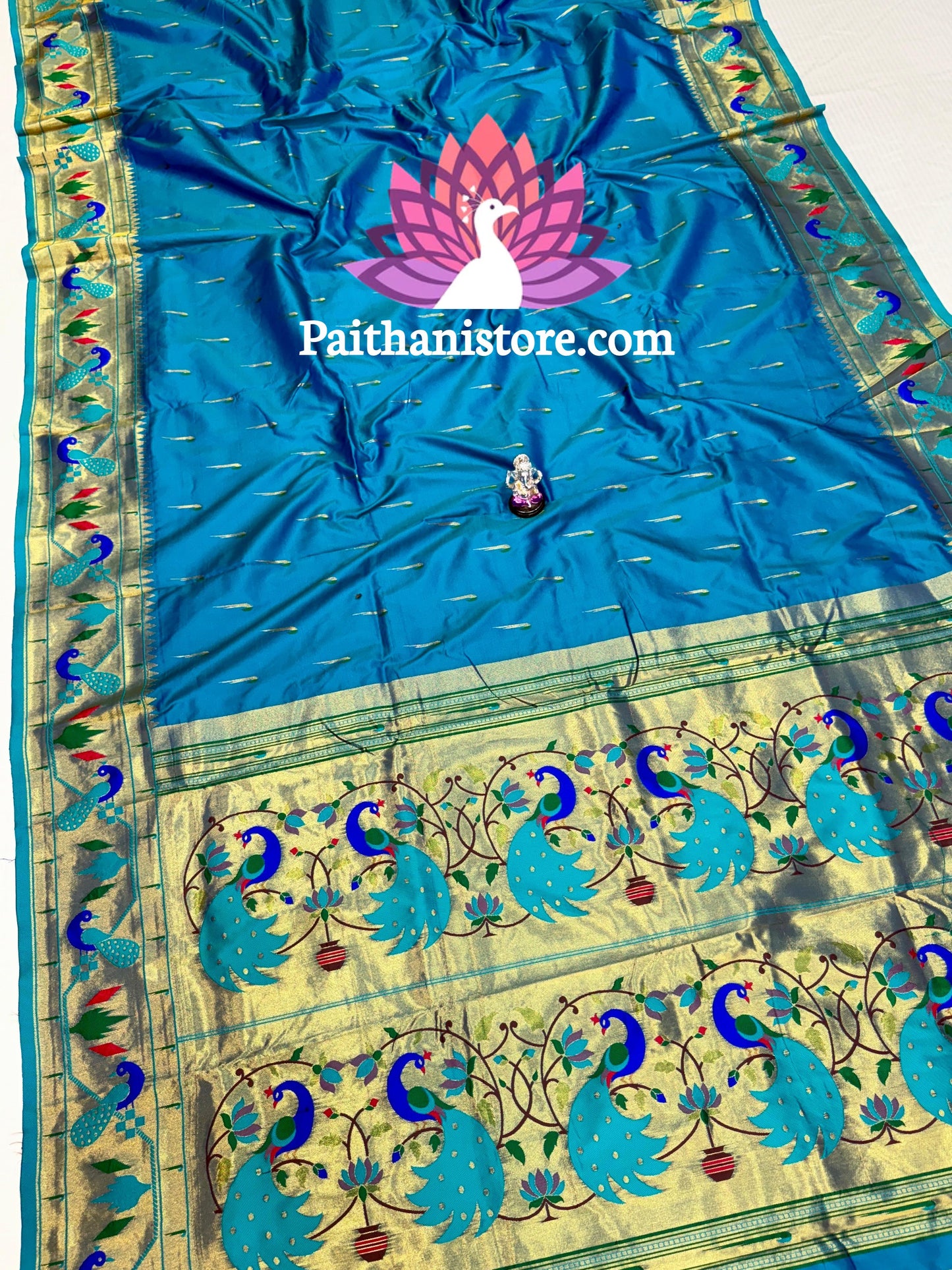 Beautiful Peacock Pallu Brocade Paithani Saree — Front View