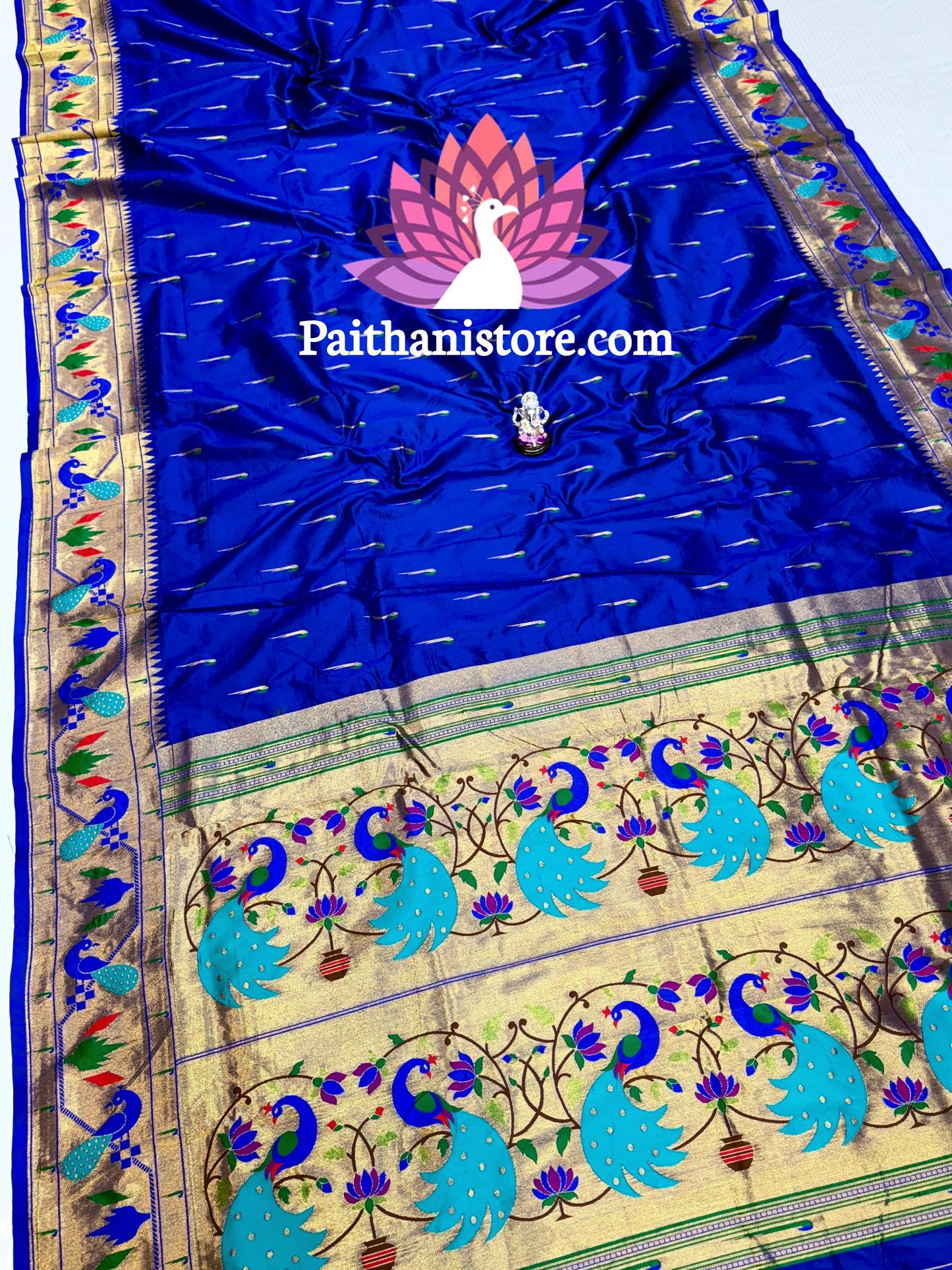 Beautiful Peacock Pallu Brocade Paithani Saree — Side Angle
