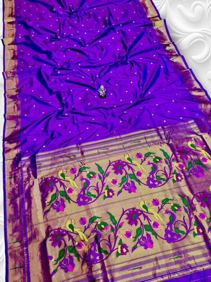 Beautiful Peacock Pallu Paithani Saree — Pallu Detail