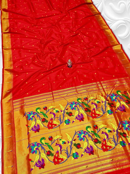 Beautiful Peacock Pallu Paithani Saree — Border Detail