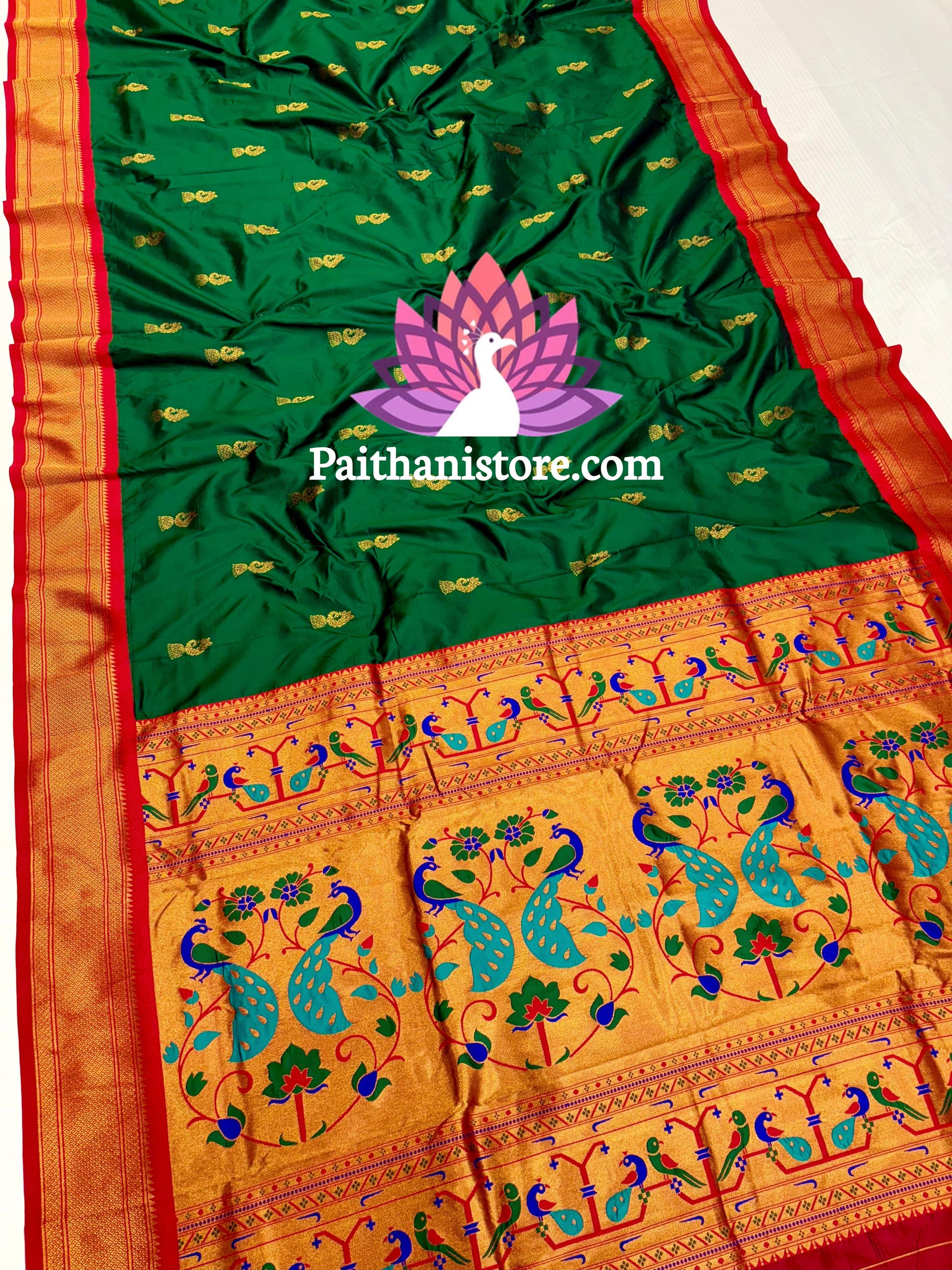 Designer Peacock Butti Kadiyal Paithani Saree — Pallu Detail