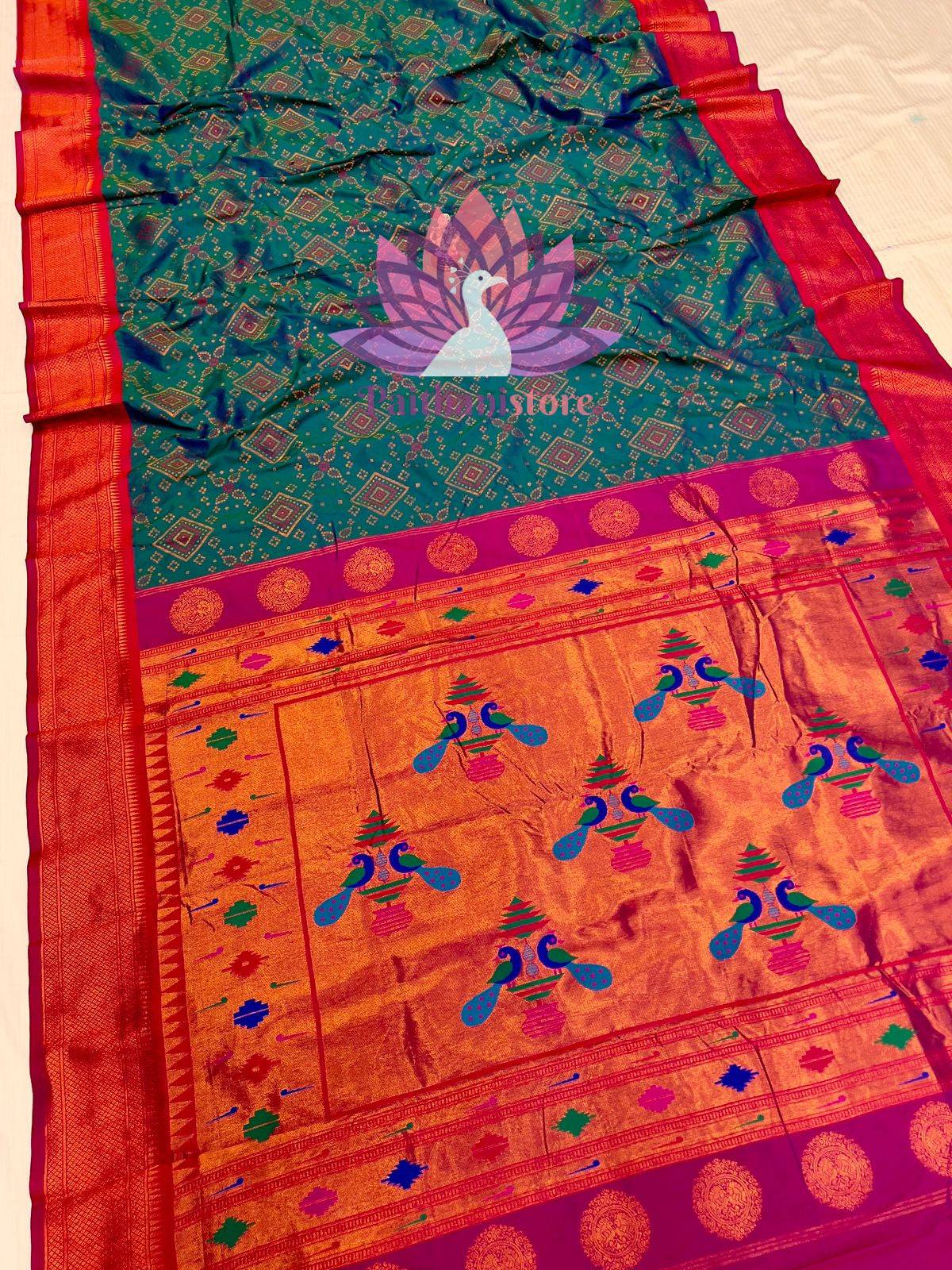 Elegant Bandhani Saree with All-Over Bandhani Butti