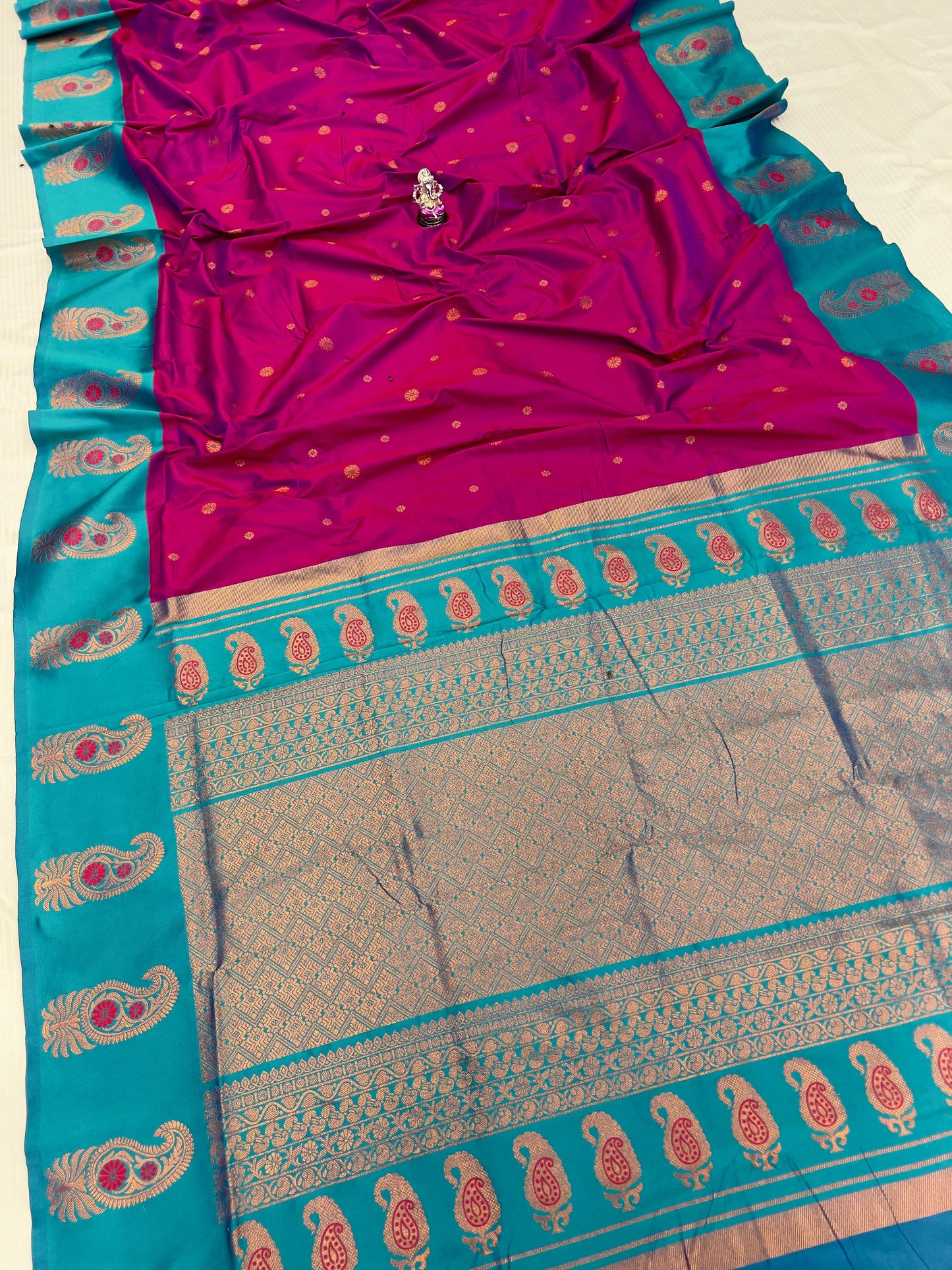 Exquisite Tana Silk Brocade Paithani Sarees – Timeless Elegance