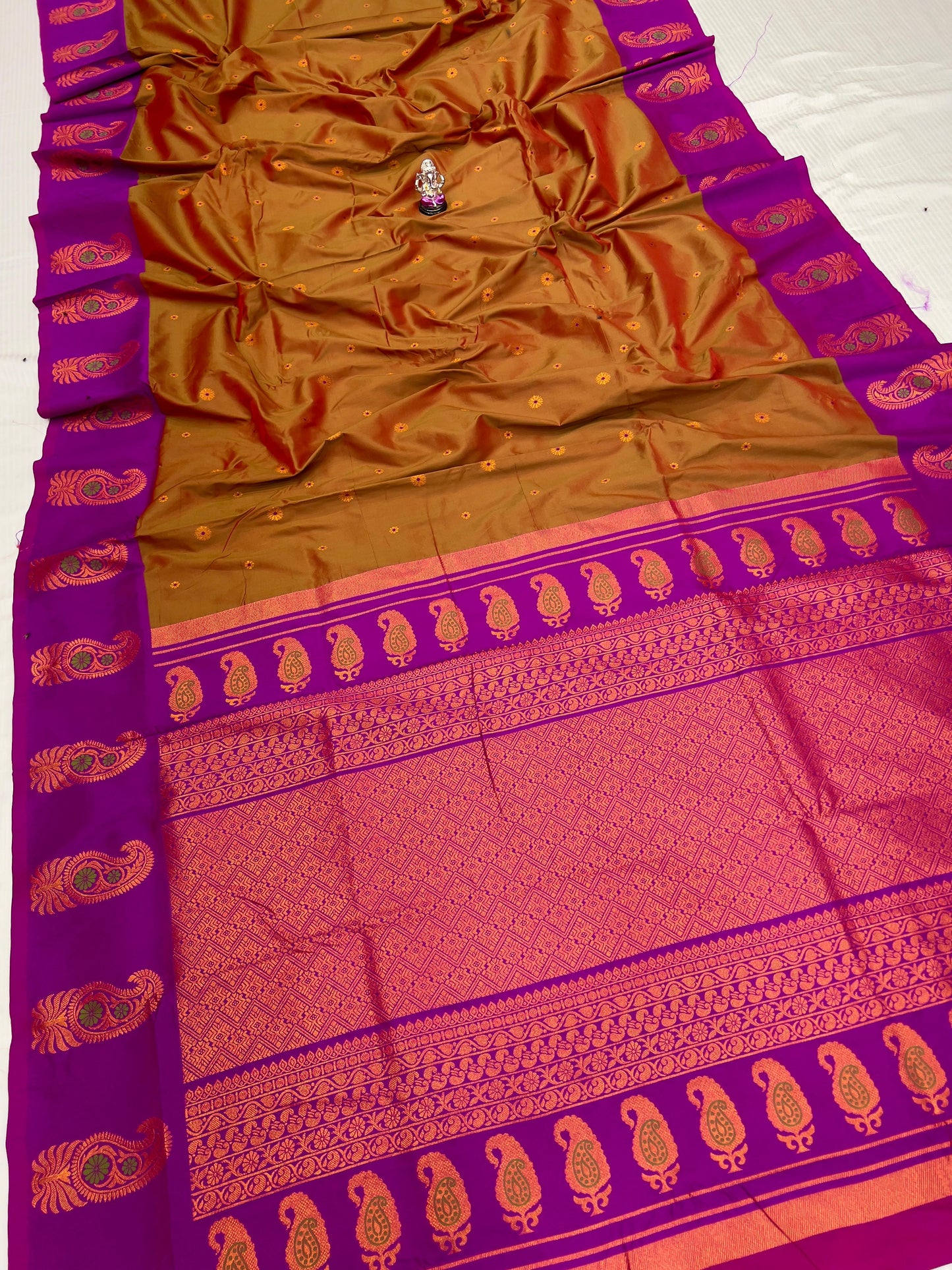 Exquisite Tana Silk Brocade Paithani Sarees – Timeless Elegance