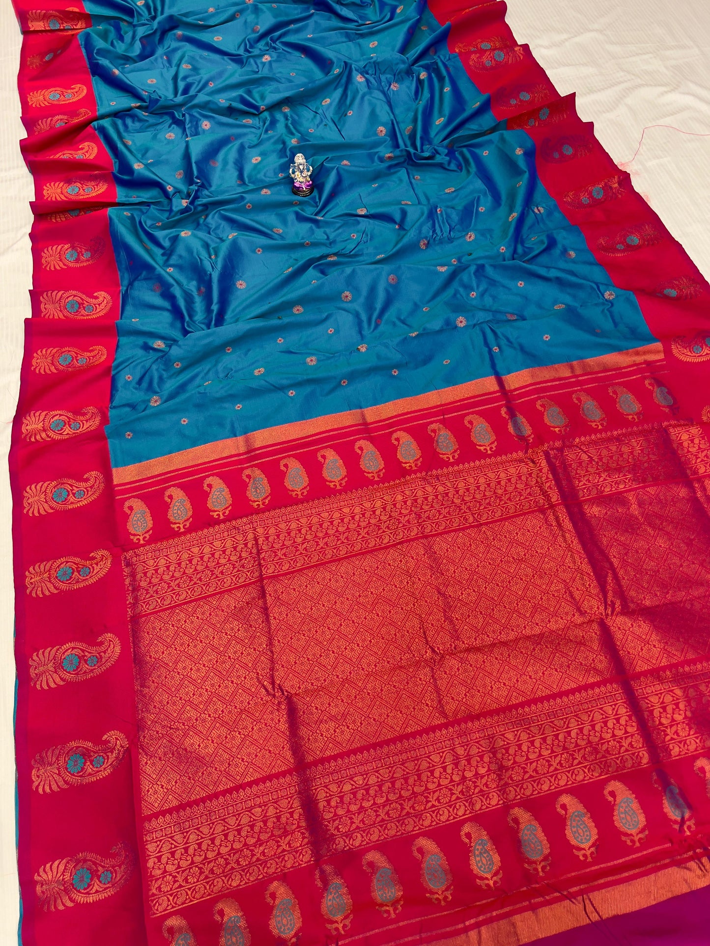 Exquisite Tana Silk Brocade Paithani Sarees – Timeless Elegance