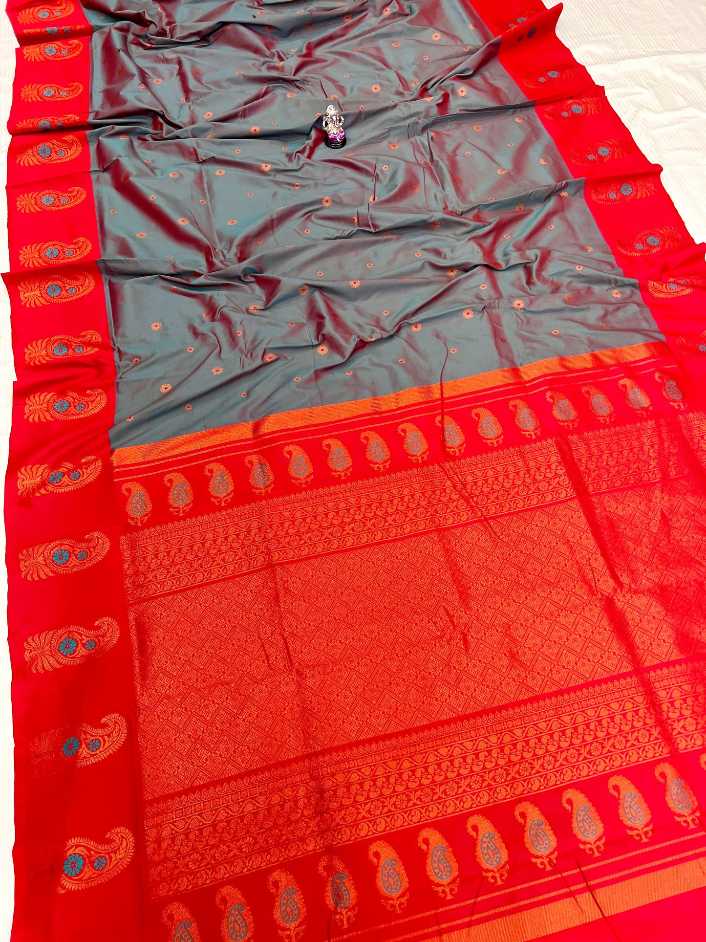 Exquisite Tana Silk Brocade Paithani Sarees – Timeless Elegance