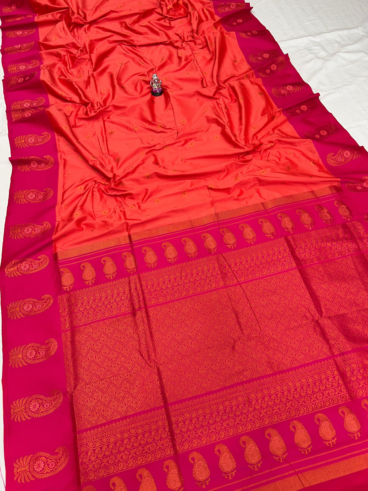 Exquisite Tana Silk Brocade Paithani Sarees – Timeless Elegance