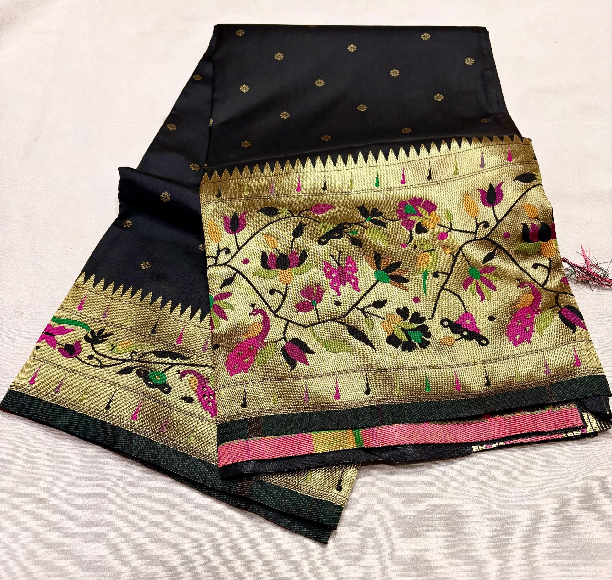Semi Silk Saree - Diwali Special Sale — Detail Close-up