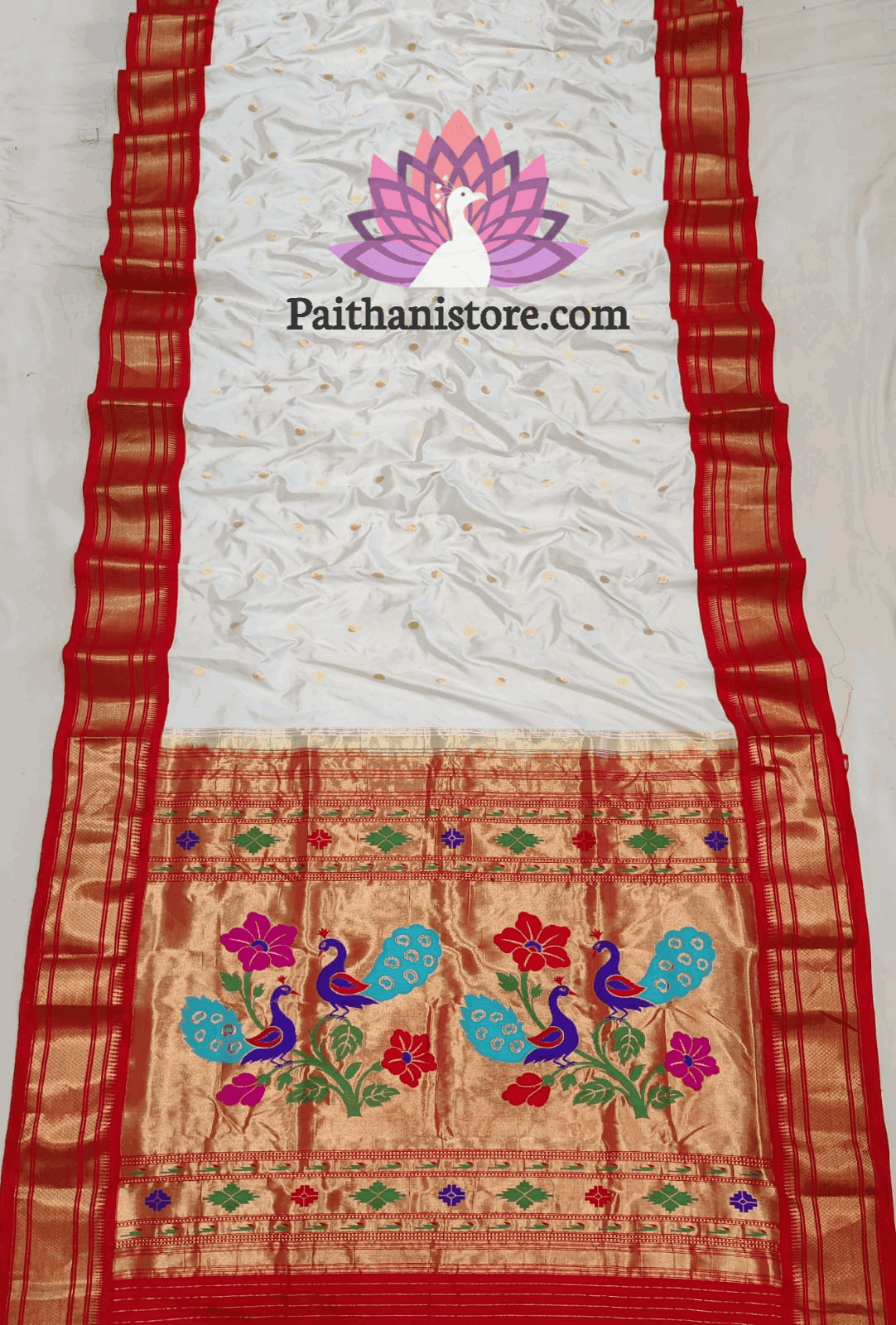 White Kadiyal Paithani Sarees