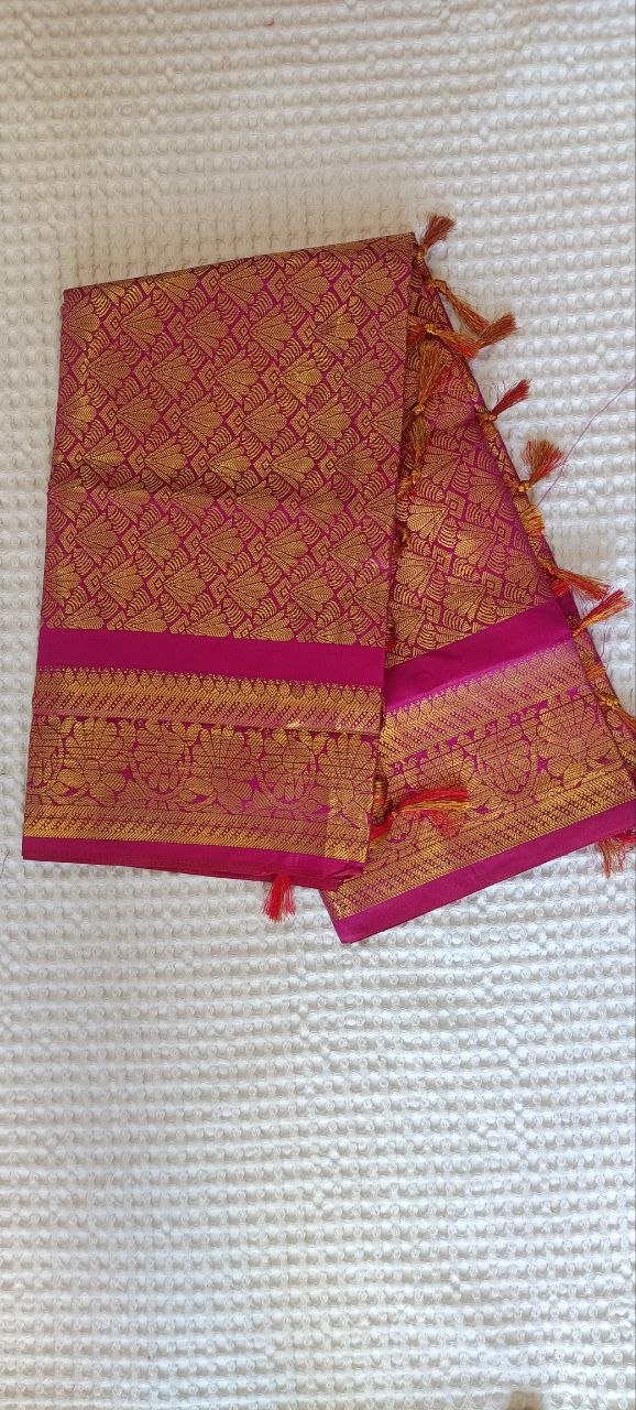 Deep Pink Paithani Shela with gold leaf-fan weave and lotus pallu