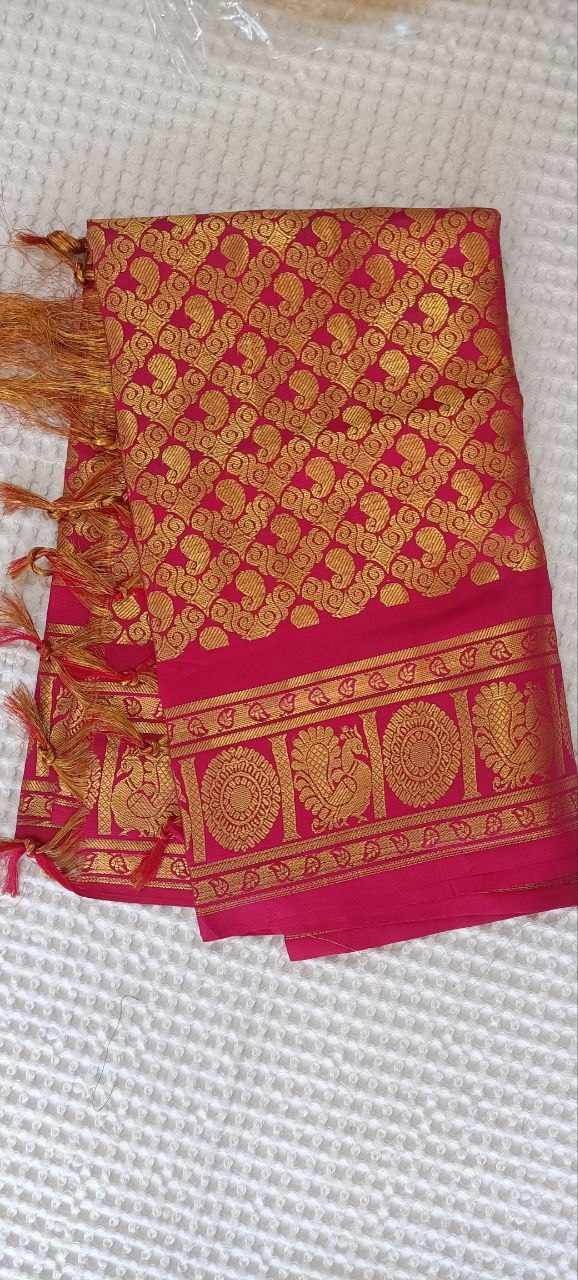 Magenta Paithani Shela with peacock and sunflower medallion pallu