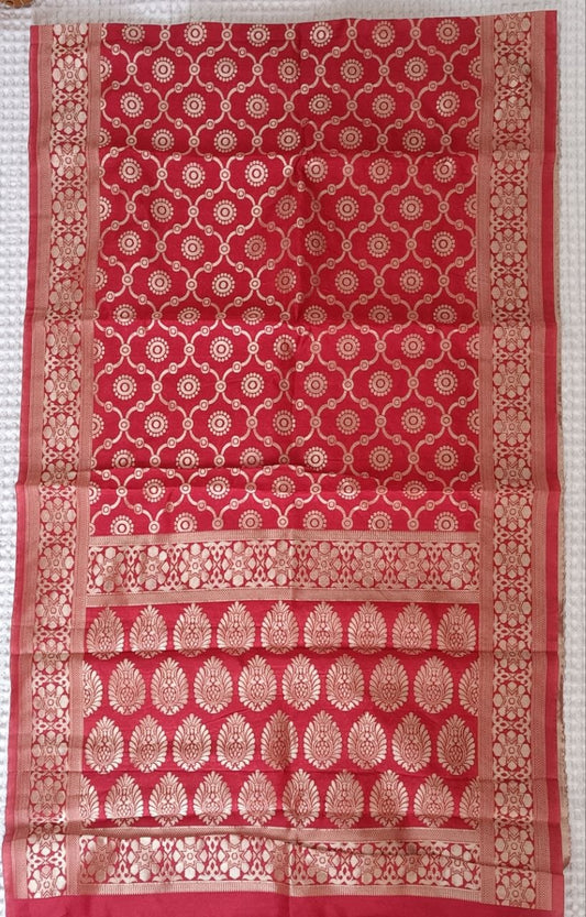 Red Paithani Shela with gold medallion trellis weave for traditional wear