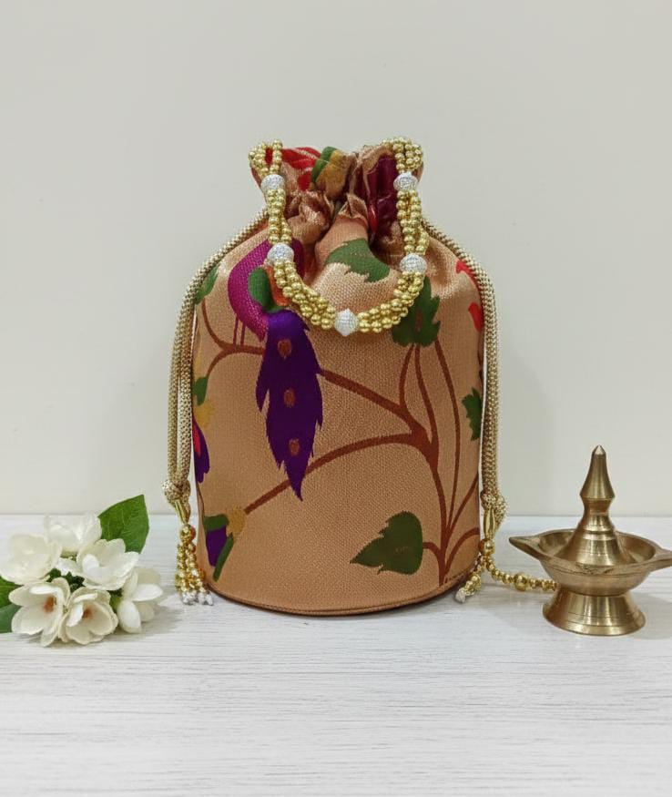 Paithani Potli Bag - Elegant Traditional Handcrafted Design — Detail Close-up
