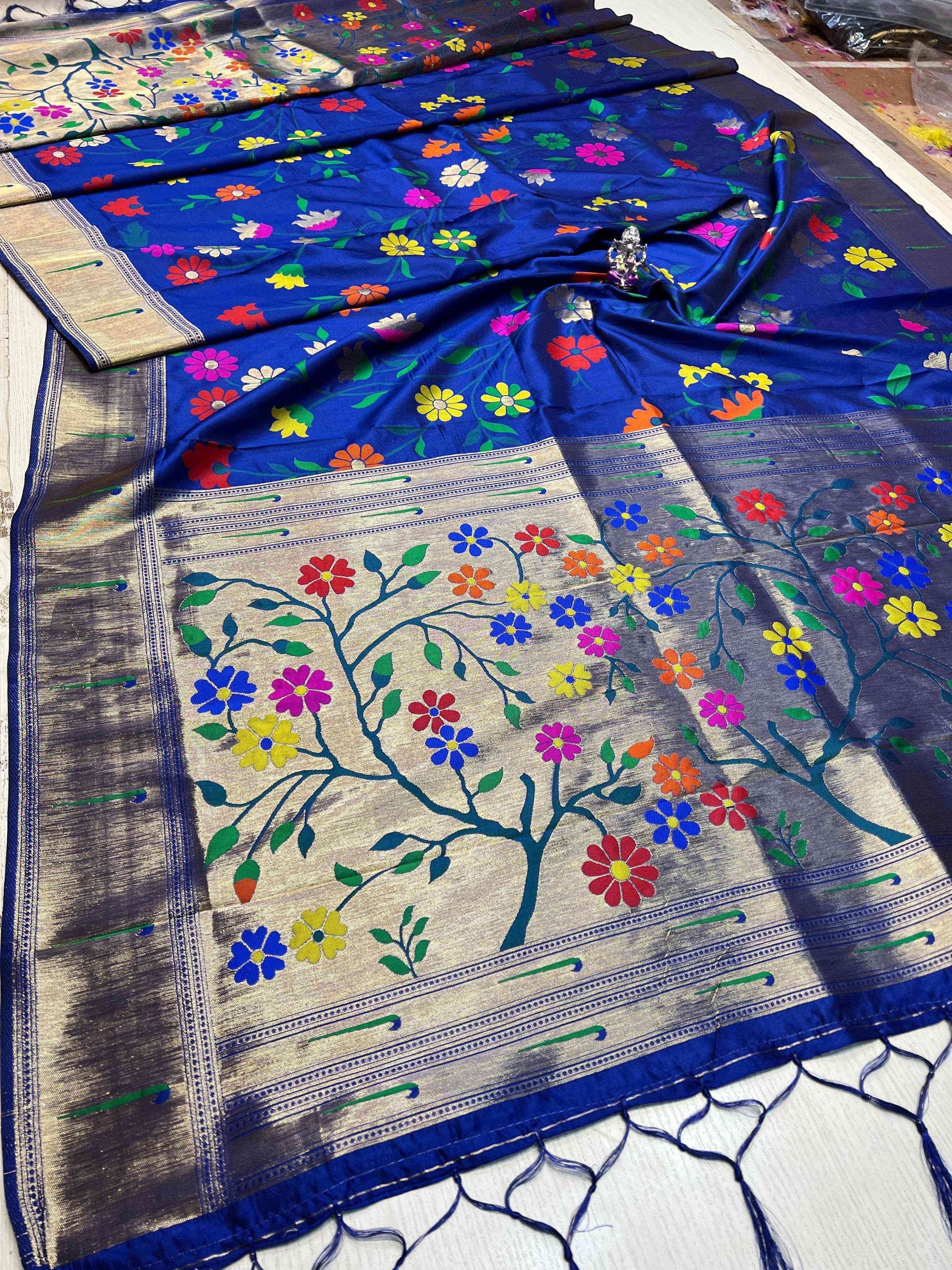 Royal Blue Muniya Paithani Dupatta