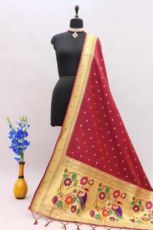 Beautiful Muniya Border Paithani Dupatta