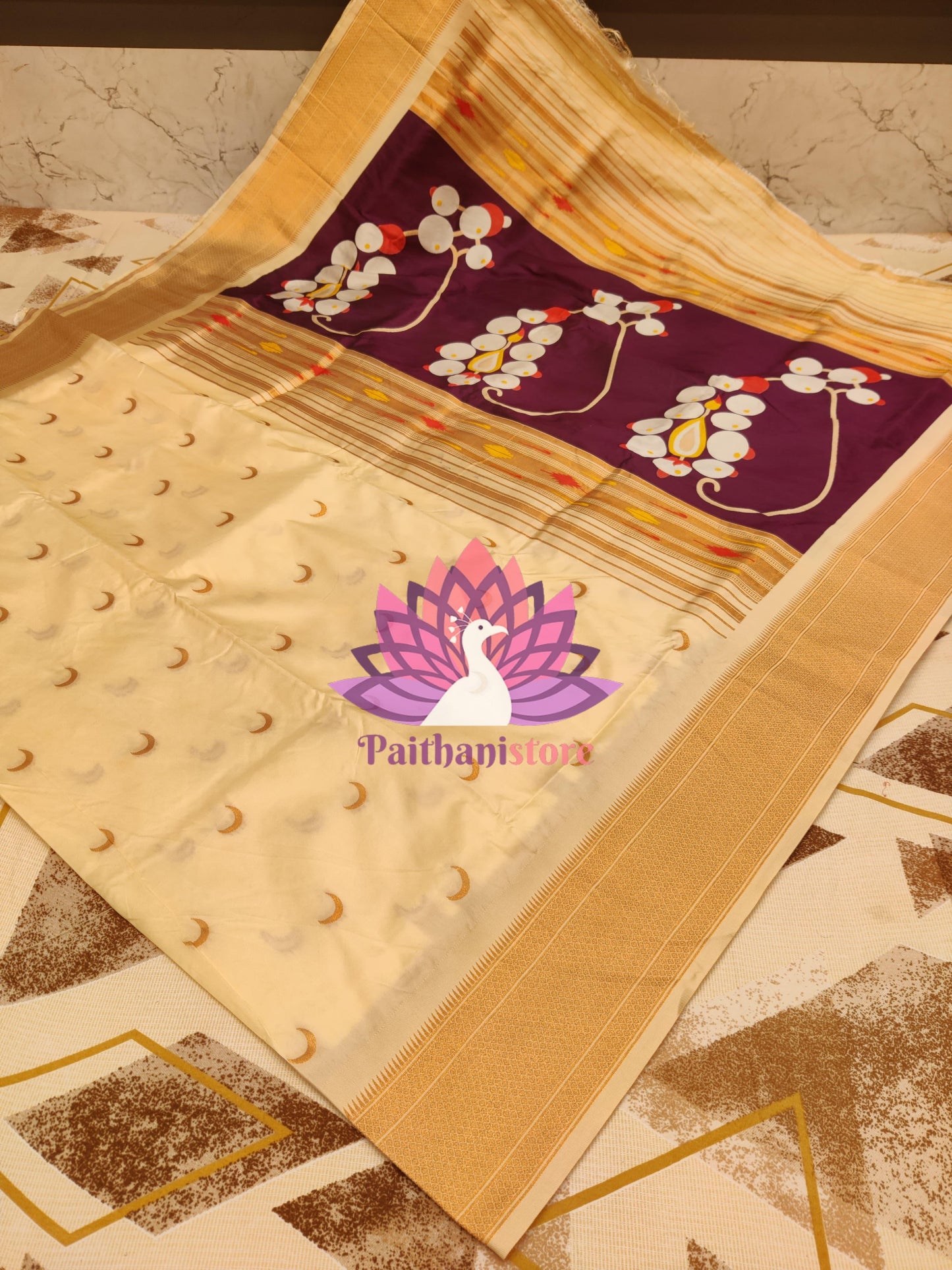 Beautiful Nath Pallu Chandrakor Saree