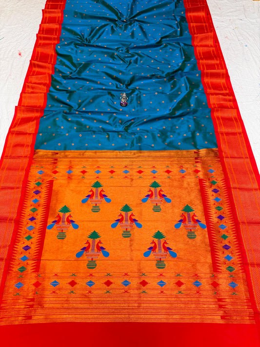Beautiful Kadiyal Paithani Saree
