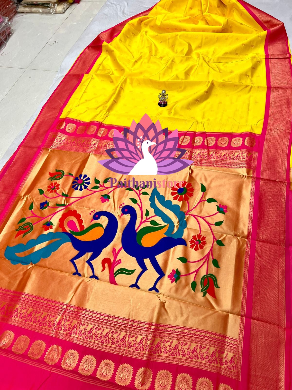 Nauvari Sarees For Wedding