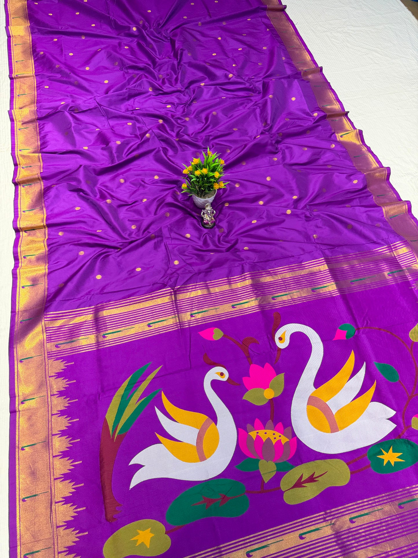 Beautiful Muniya Border Paithani Saree