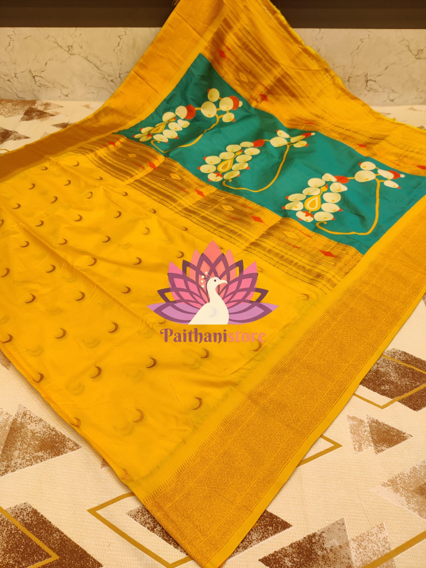 Beautiful Nath Pallu Chandrakor Saree