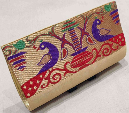 Designer Clutch Purses: Perfect for Any Occasion