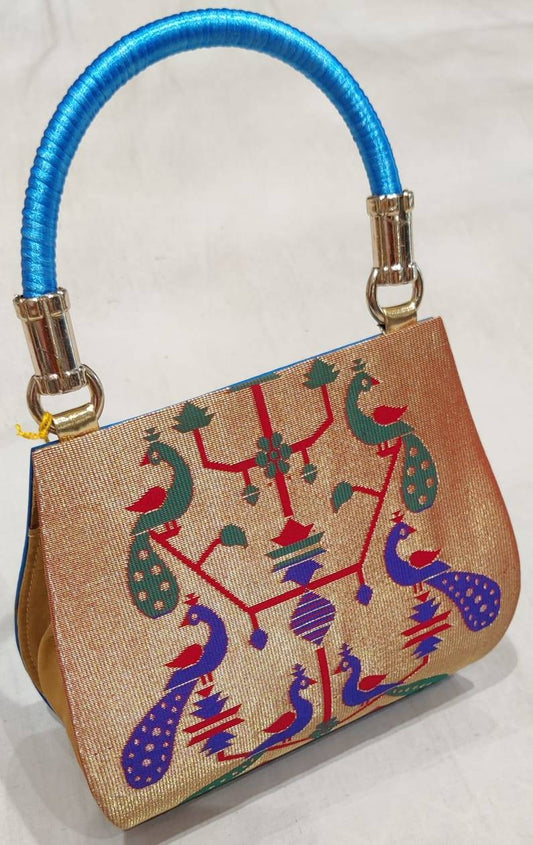 Luxury Designer Purses: Beautifully Handcrafted Bags for Fashion Enthusiasts